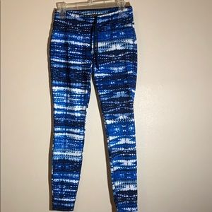 Blue workout leggings